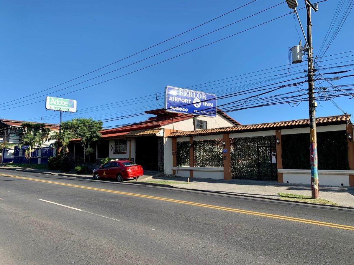 贝尔乐机场酒店 Río Segundo 外观 照片